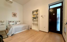 Gracia Apartment House